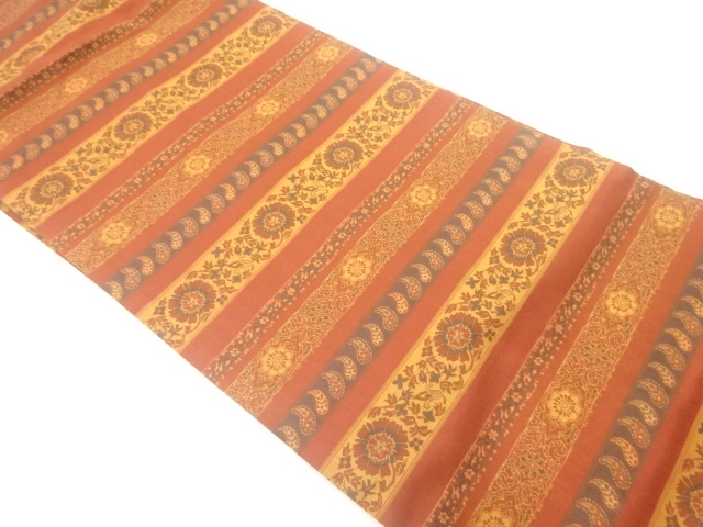 横段に花更紗模様織出し名古屋帯